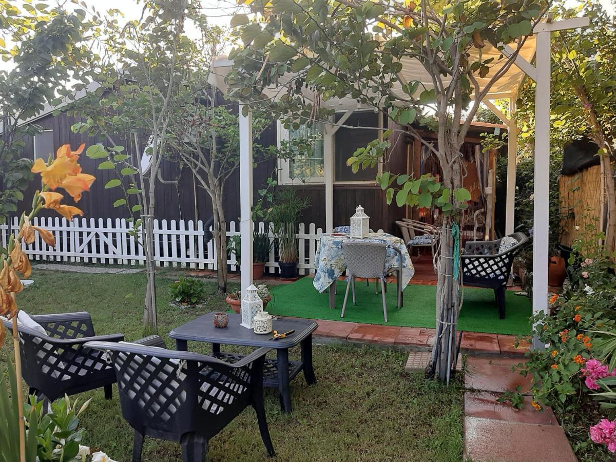 Tom E Jerry Bed & Breakfast Domus De Maria Exterior foto